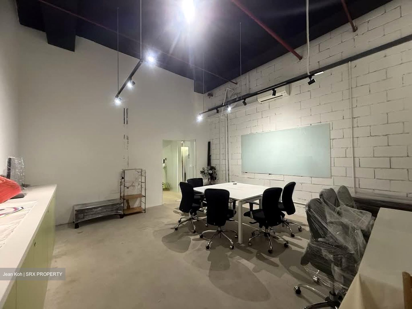 Lam Soon Industrial Building (D23), Factory #596254931